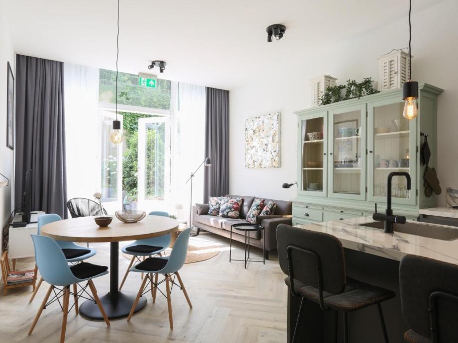 Hosted By Wendy Willem 1 Apartment Den Haag