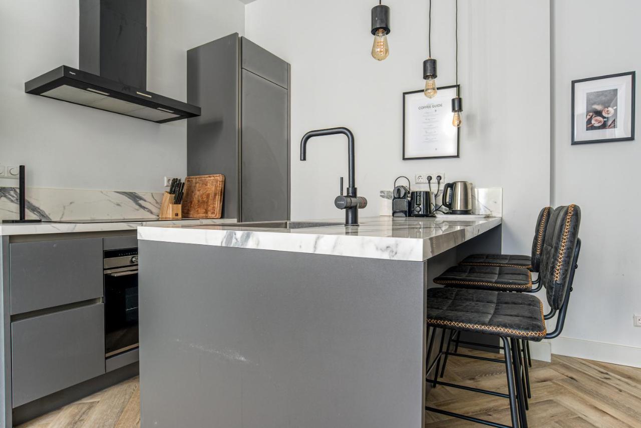 Hosted By Wendy Willem 1 Den Haag