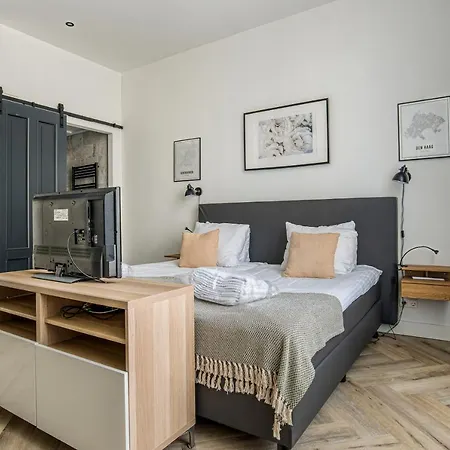 Apartment Hosted By Wendy Willem 1 *