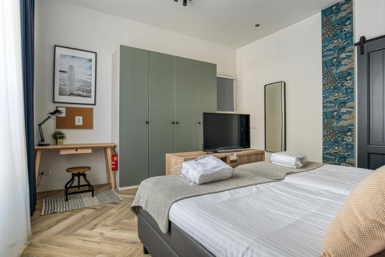 Hosted By Wendy Willem 1 Appartement